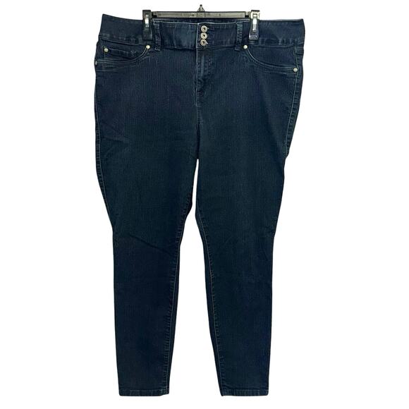 Torrid Feel the Fit Super Stretchy Jegging - Picture 1 of 5